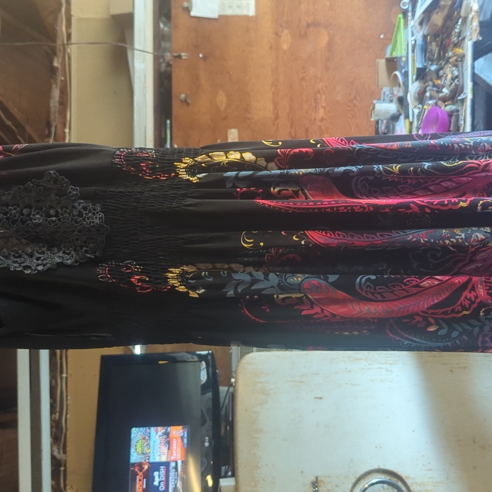 Dress - Picture 3 of 3